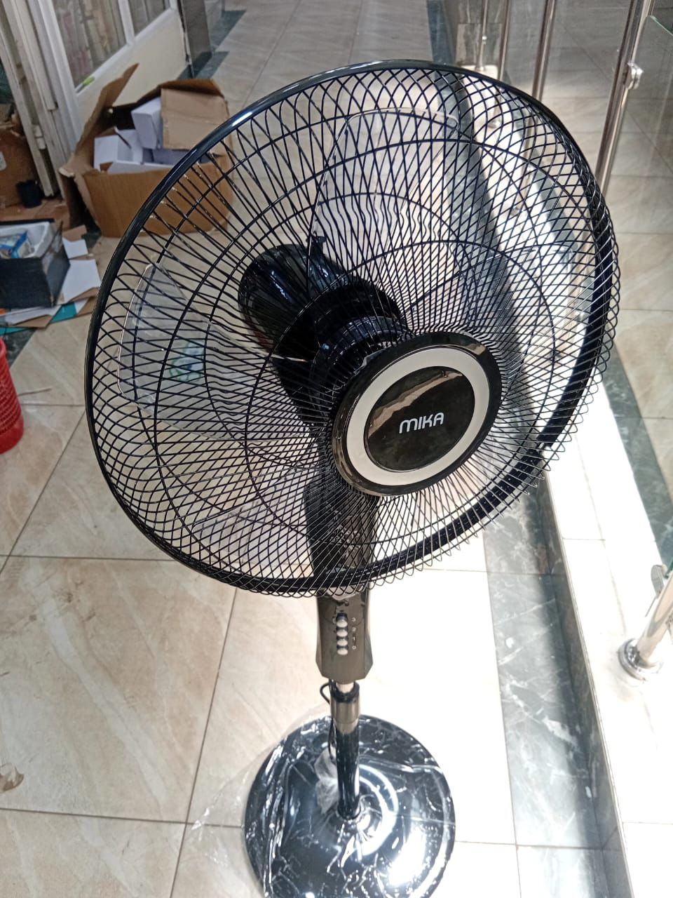 Mika 16inch stand fan