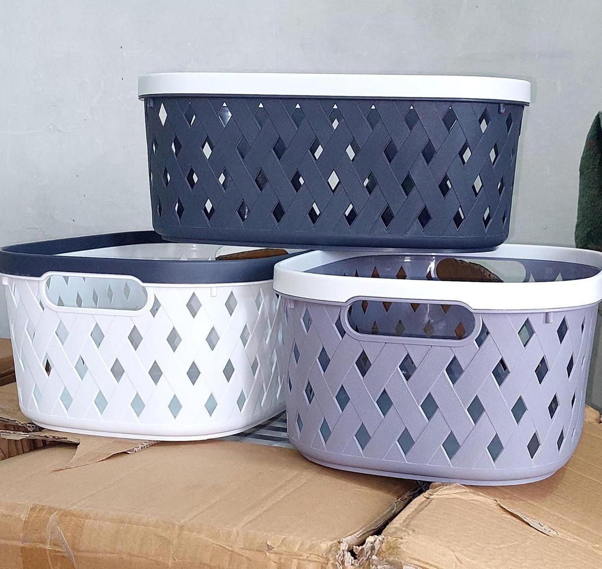 New Design Multi-Coloured Plastic Organizing & Dustproof Storage Baskets / Organizers