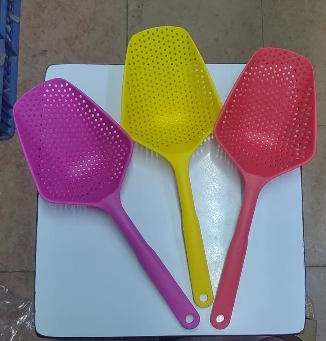 Colander strainer spoons