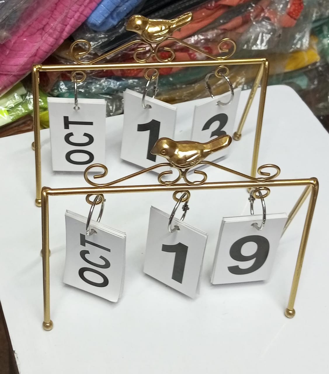 Desk calendar