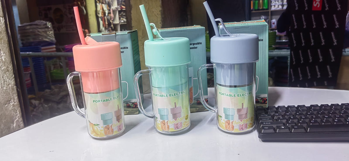 Mini juice cup and blender