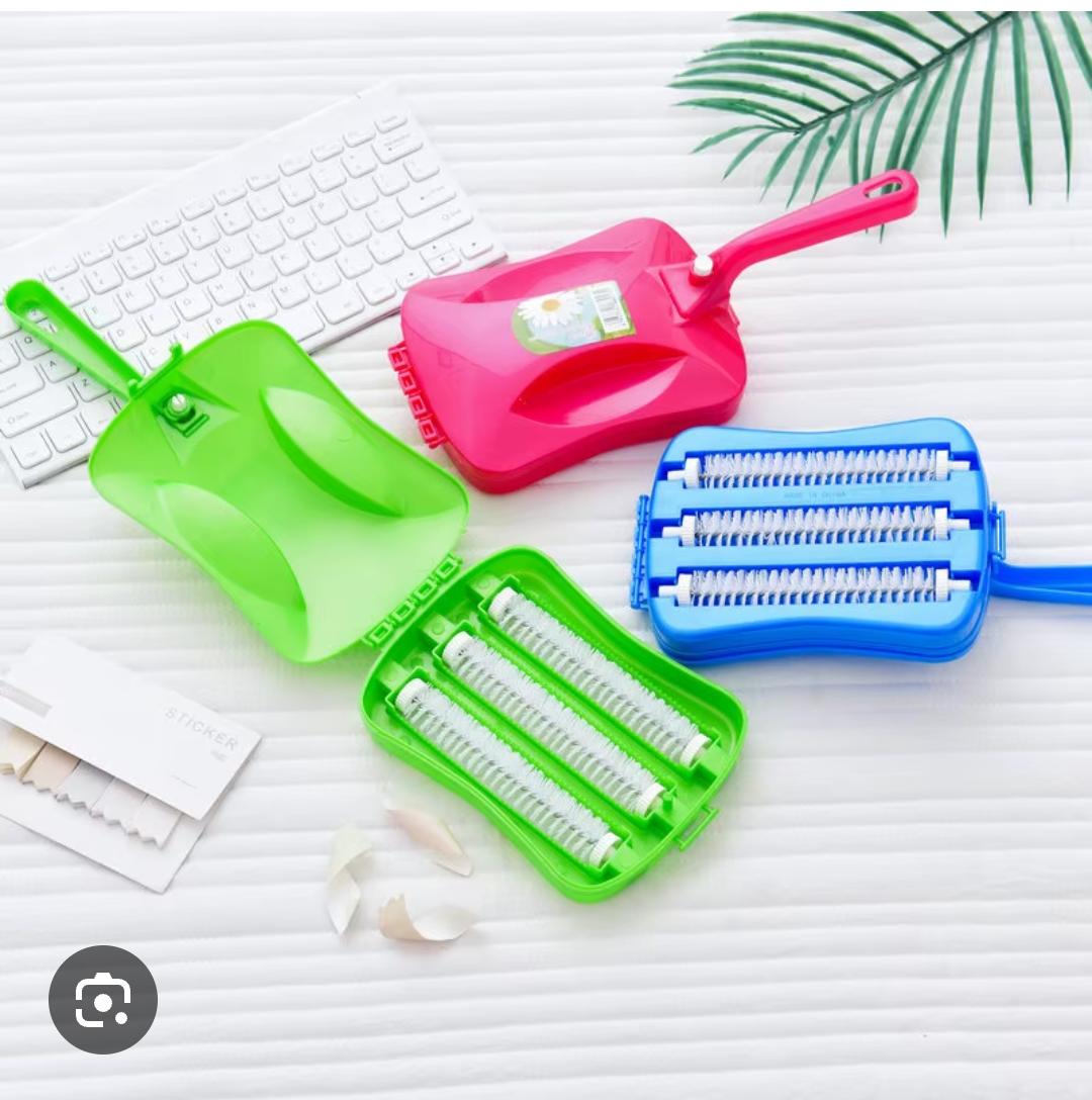 3 lines carpet brush
