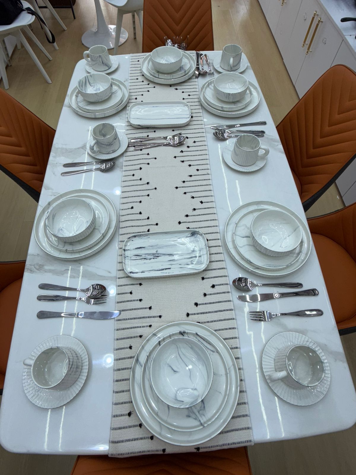 Elegant European Porcelain Dinner set