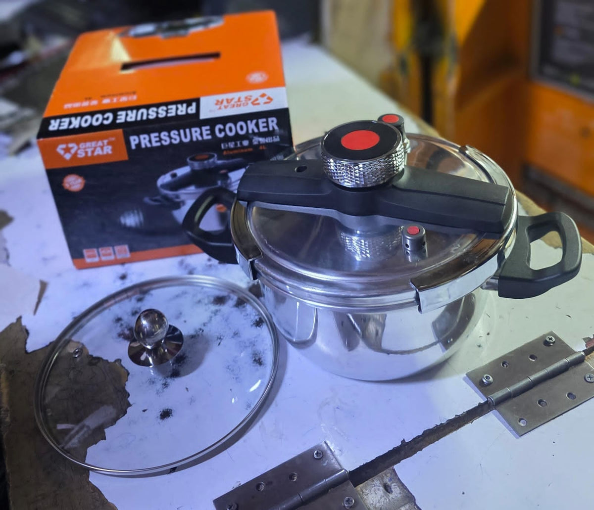 Heavy non' explosive aluminium pressure cooker