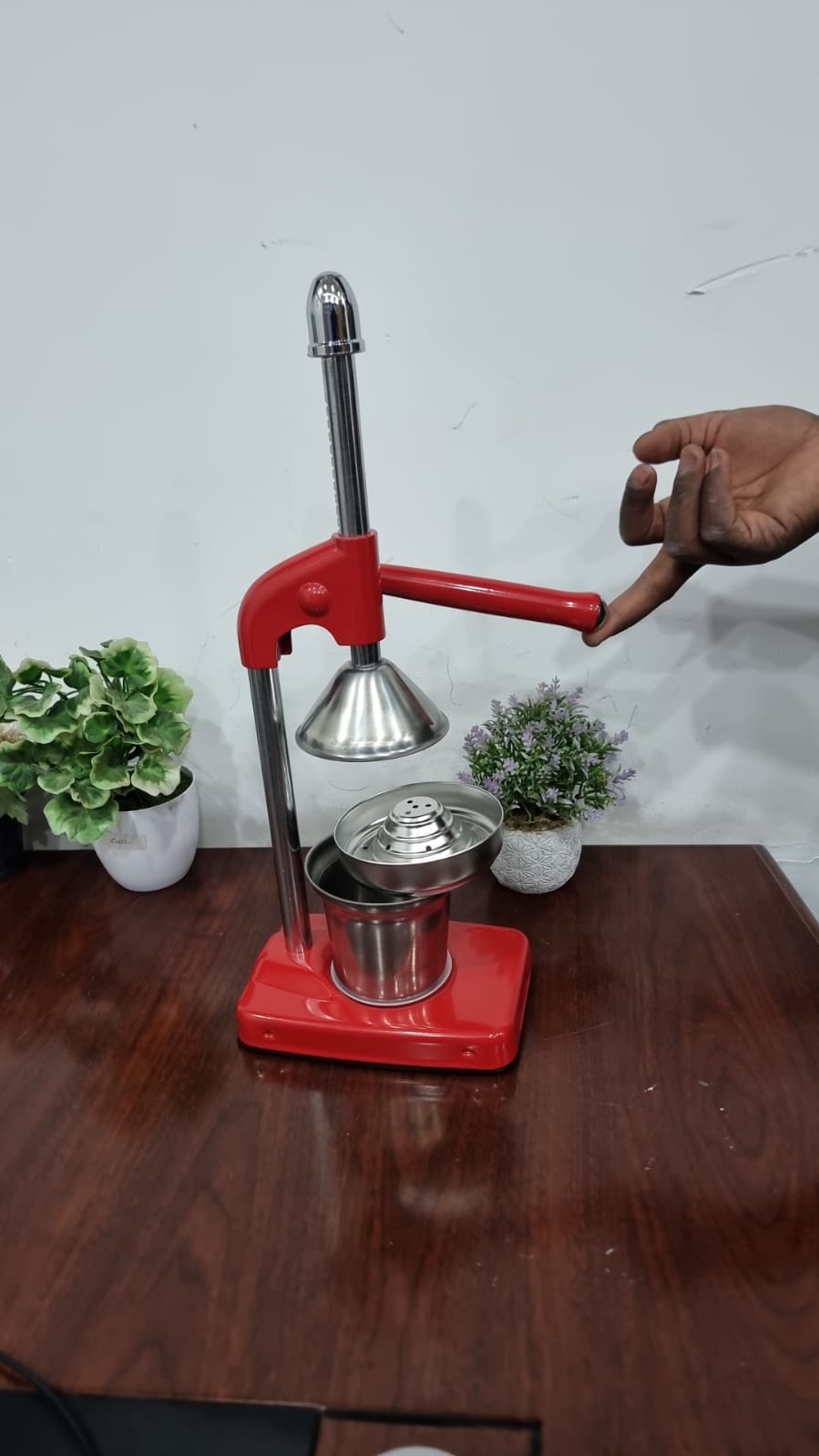 Heavy duty Metallic manual citrus juicer stand machine