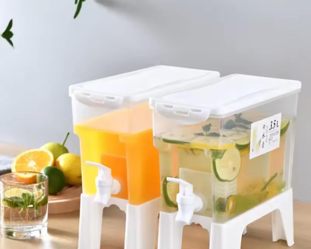 Juice dispenser